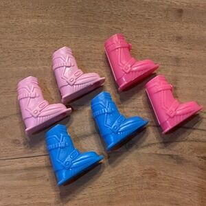 Mattel 90's Barbie Vintage Totally Sports  Ski Snowboard Boots 2 Slip On 1 Opens